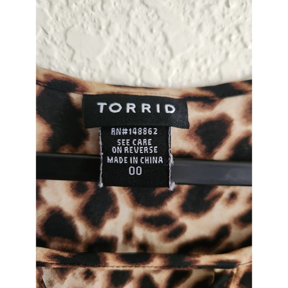 Torrid Leopard Print Long Sleeve Womens Blouse 00 - Picture 3 of 7